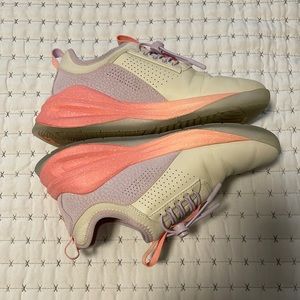 Clove Nursing Shoes - Peach Quartz - Size 6